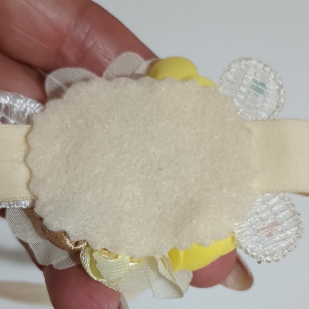 Floral Baby Headband- Cream and White (2)✨🎀 - Picture 6 of 7